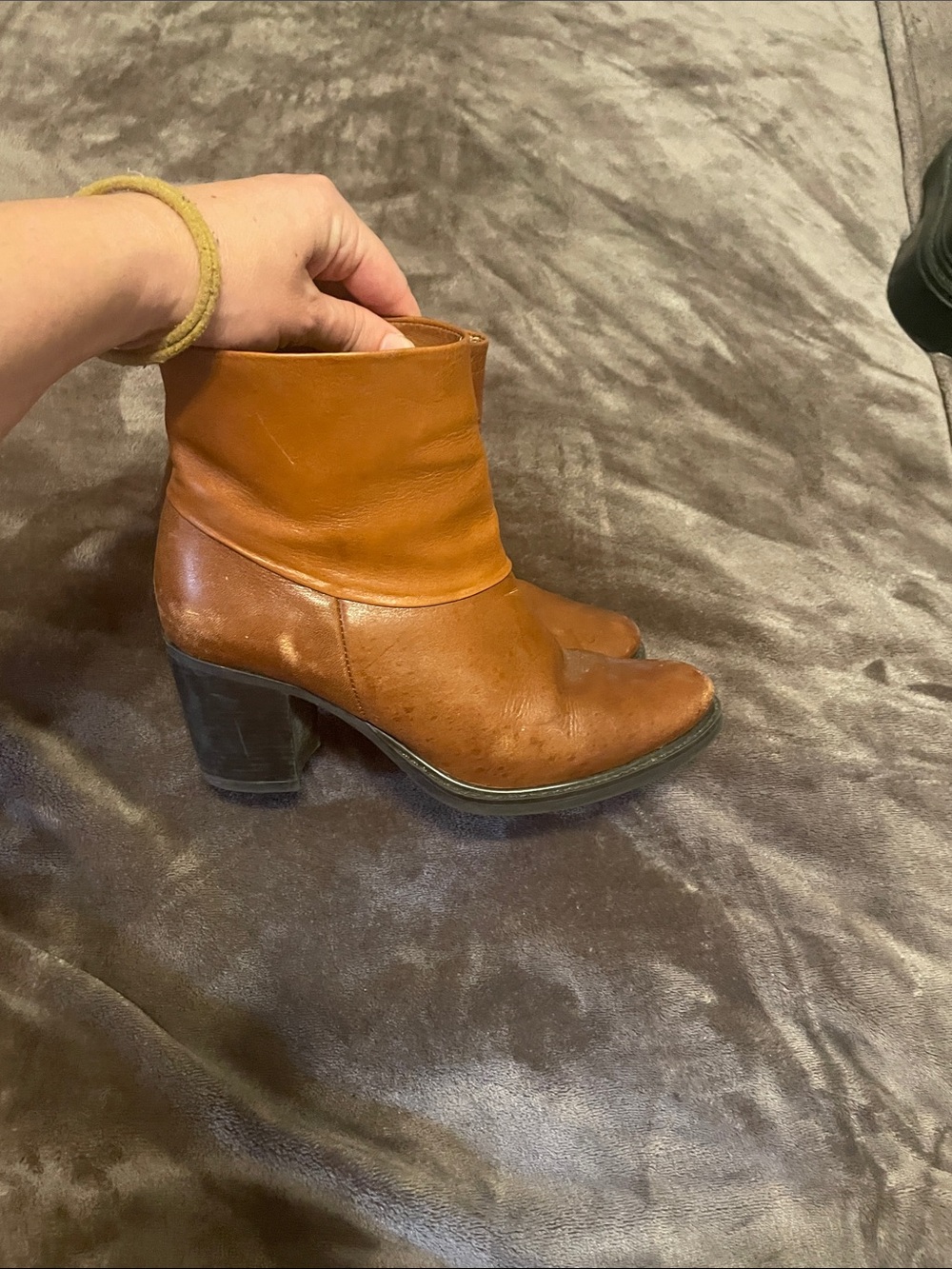 KESS Brown Leather Ankle Booties with Block Heel
